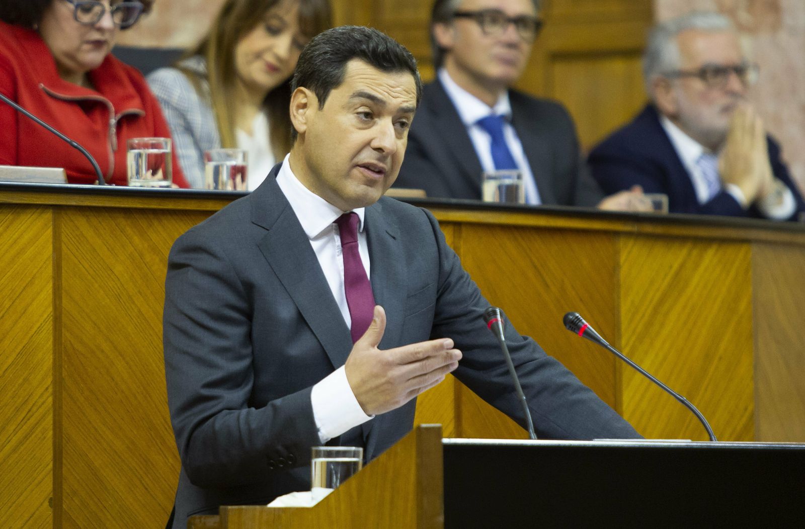 Juan Manuel Moreno Bonilla, en una intervención en el Parlamento andaluz.