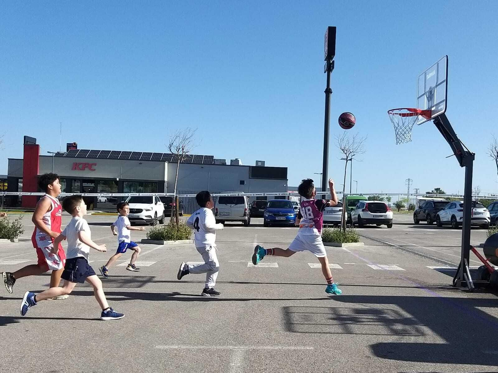 En imágenes: basket solidario de la mano del CD Bulevar en favor de ALES