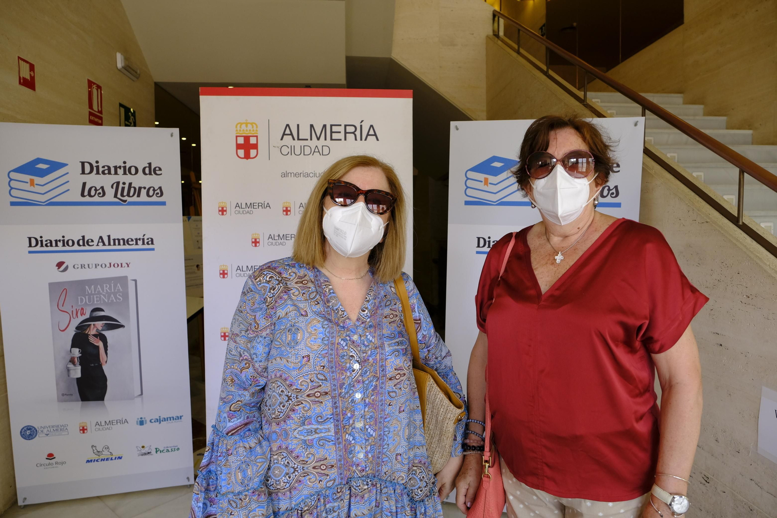 Fotogalería del Diario de los Libros, con María Dueñas. Almería