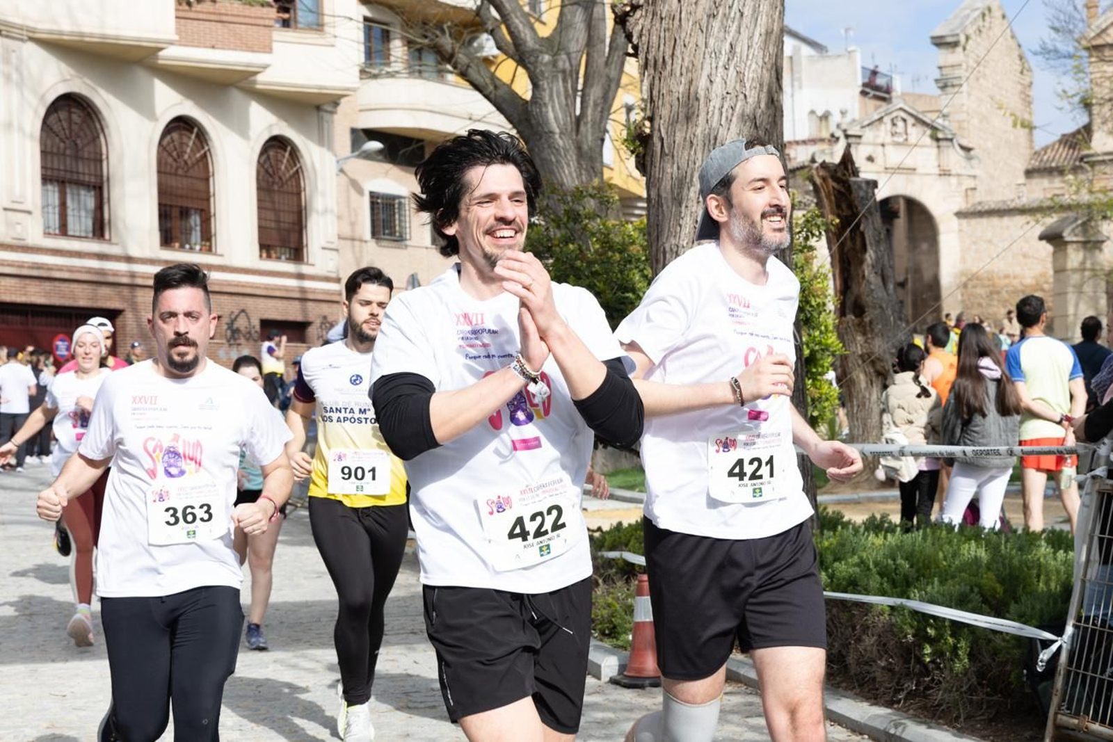 Más de 2.100 participantes corren  para promover la salud en Jaén, en imágenes (2)