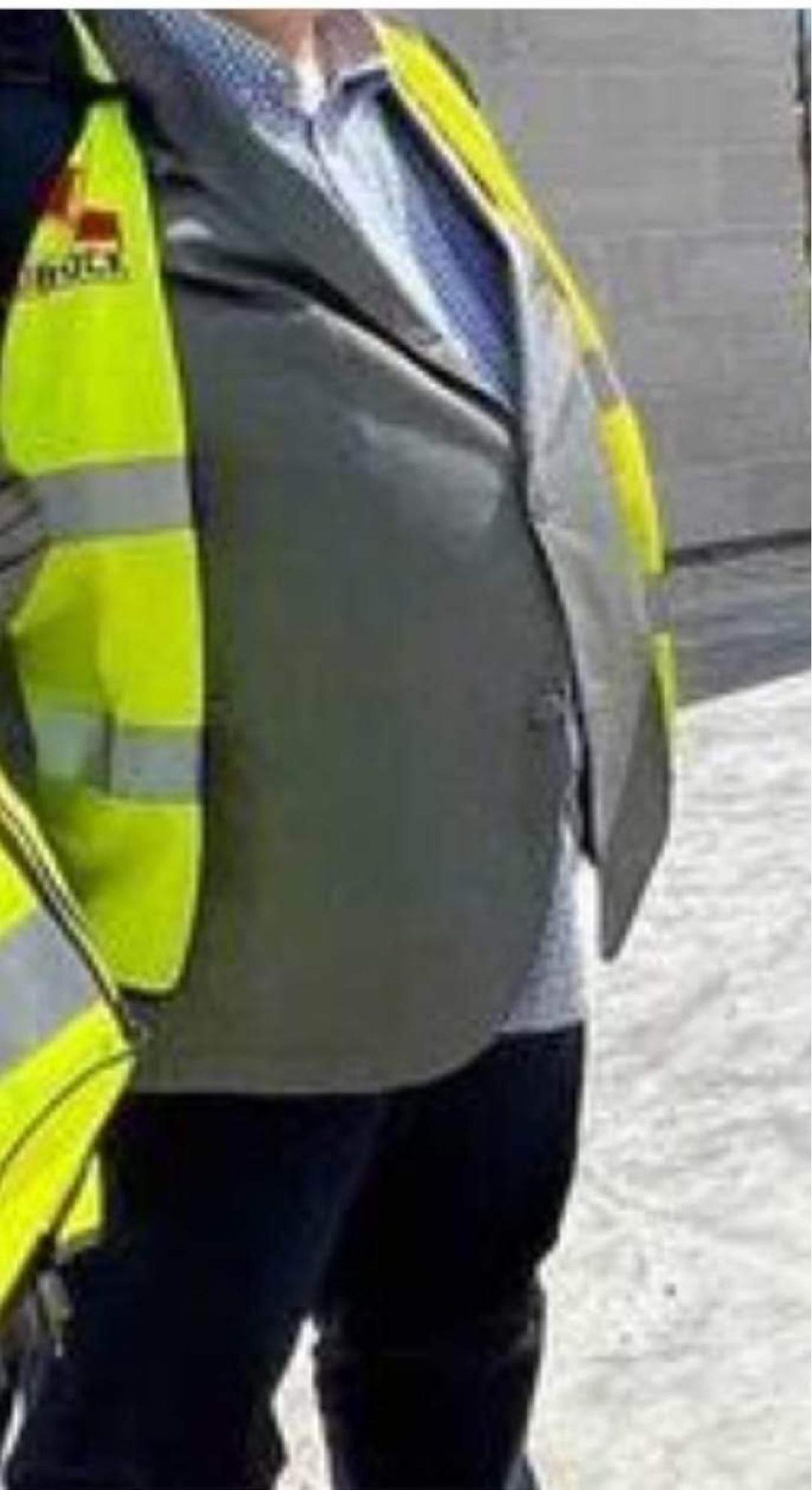 Lleva más de 40 años acumulando esa barriga en el Ayuntamiento de El Puerto