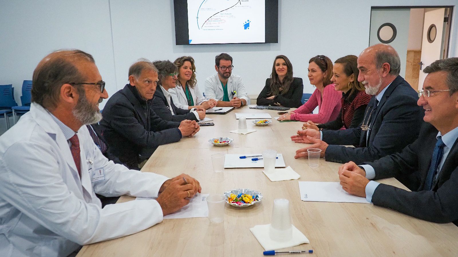 Profesionales de la agencia y directivos del Grupo Pascual mantuvieron una reunión sobre la certificación.