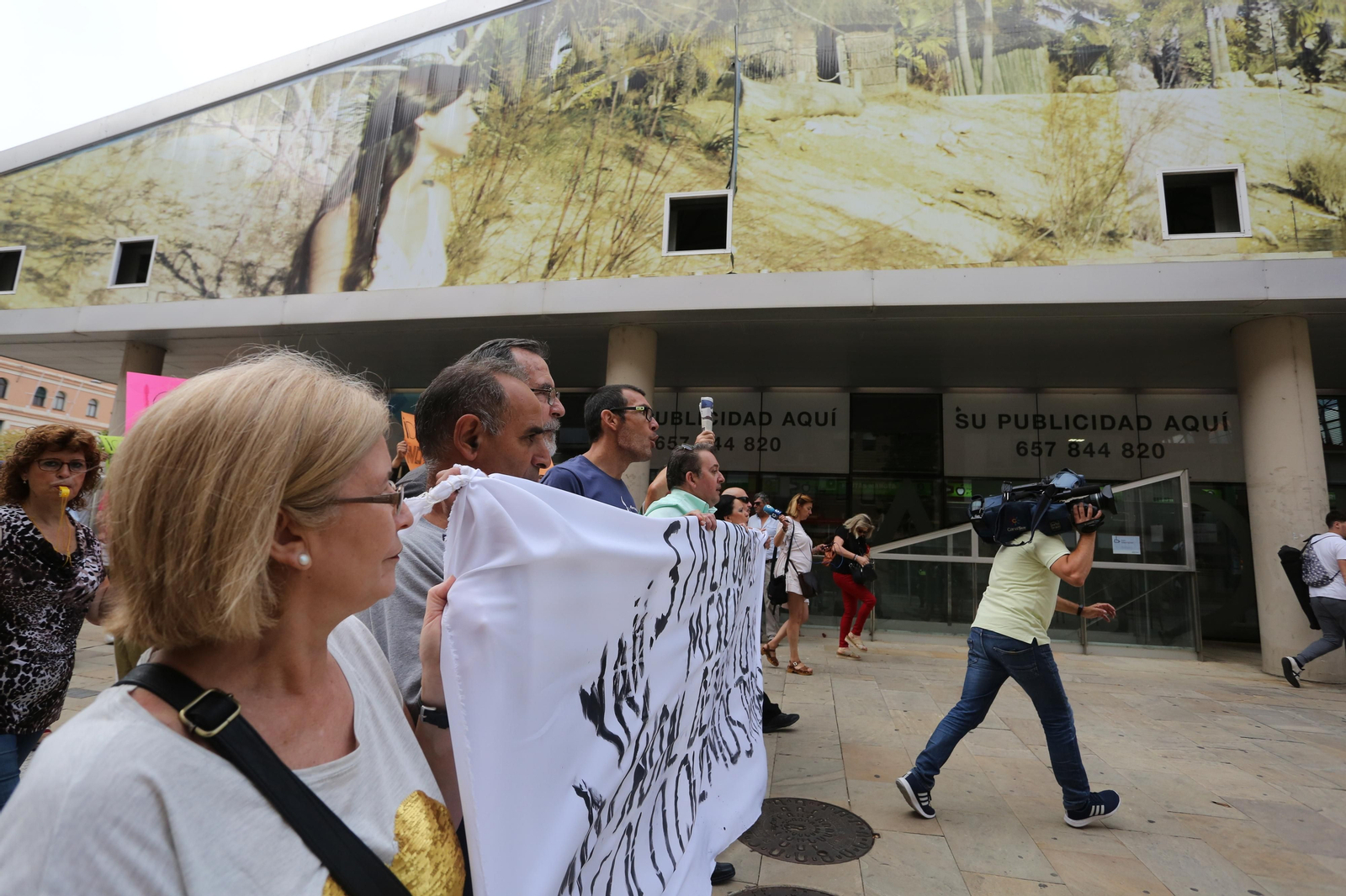 Más imágenes de la protesta de los minoristas del mercado de San Sebastián
