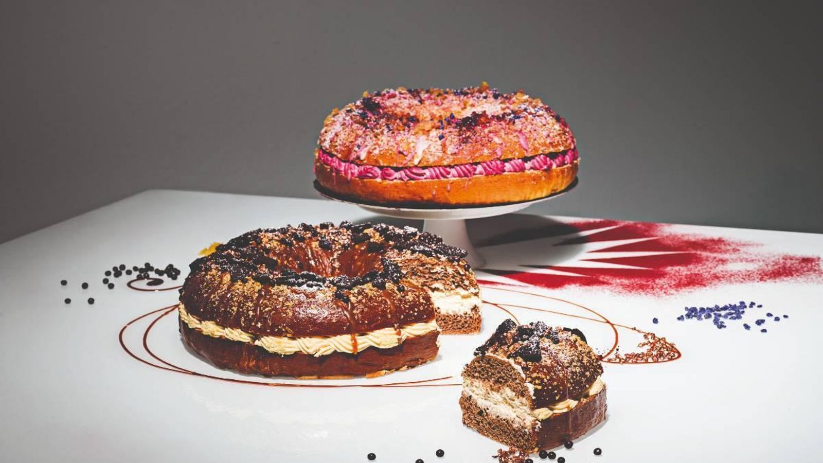 Las dos variedades de roscón de Reyes elaboradas por Dabiz Muñoz.