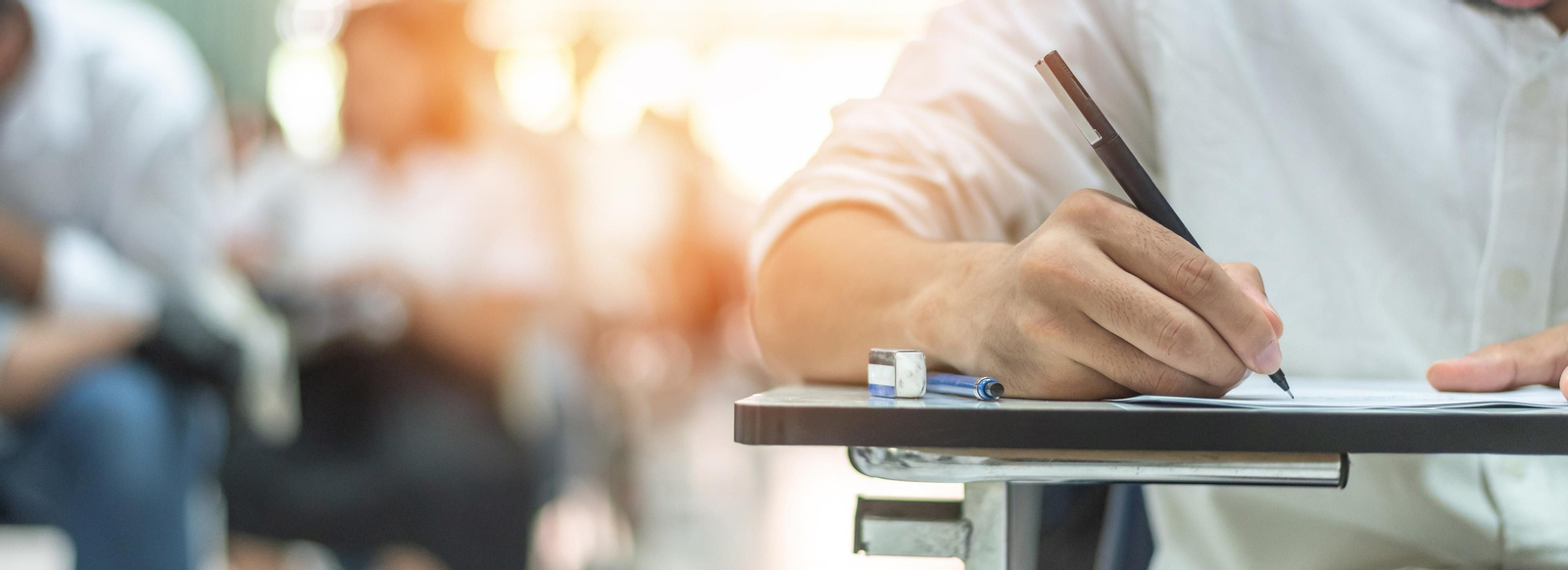 Oposiciones para auxiliar y administrativo de la Junta de Andalucia.