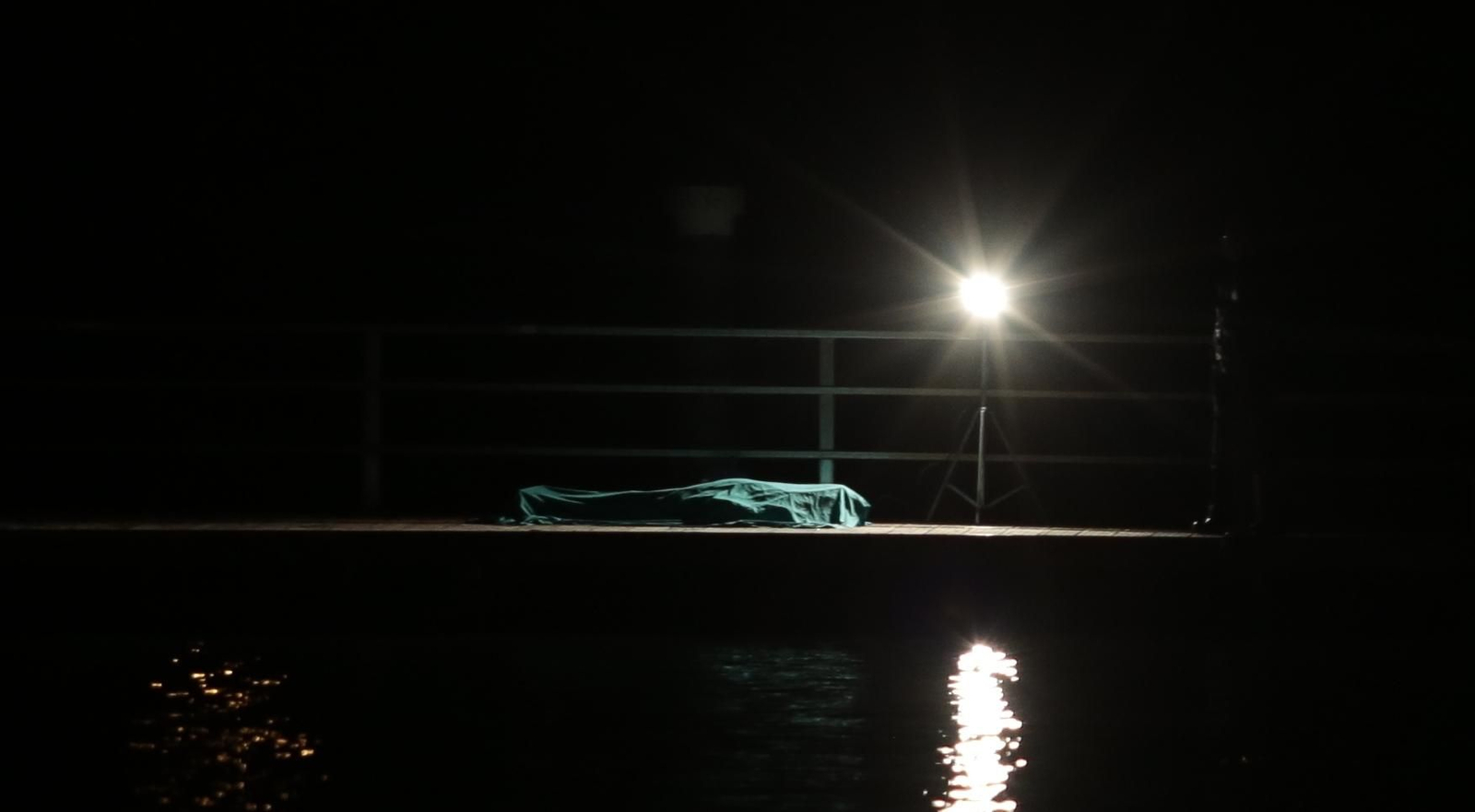 El cuerpo del piragüista, cubierto.