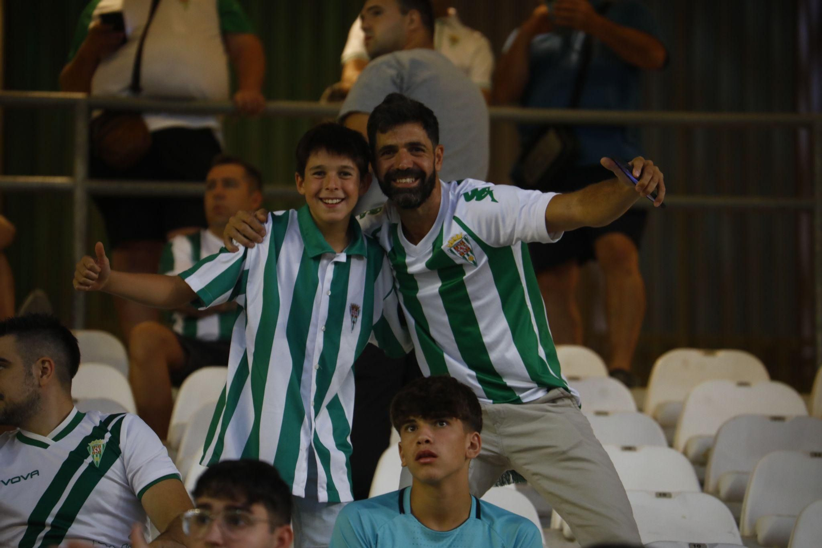 Las mejores fotos del intenso Córdoba CF - Málaga en El Arcángel