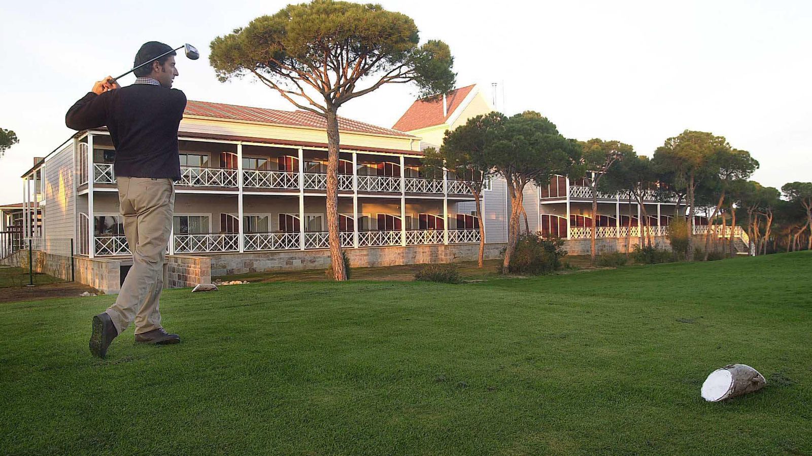 Nuevo Portil, el sitio perfecto para los amantes del golf