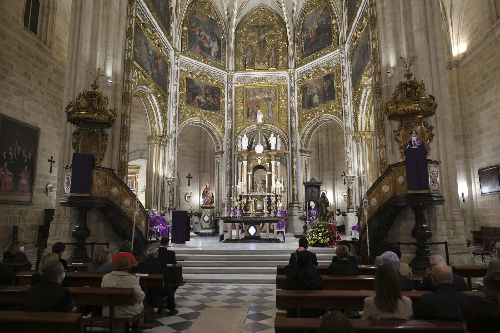 Fotogalería segundo día de triduo a San José. Catedral de Almería.