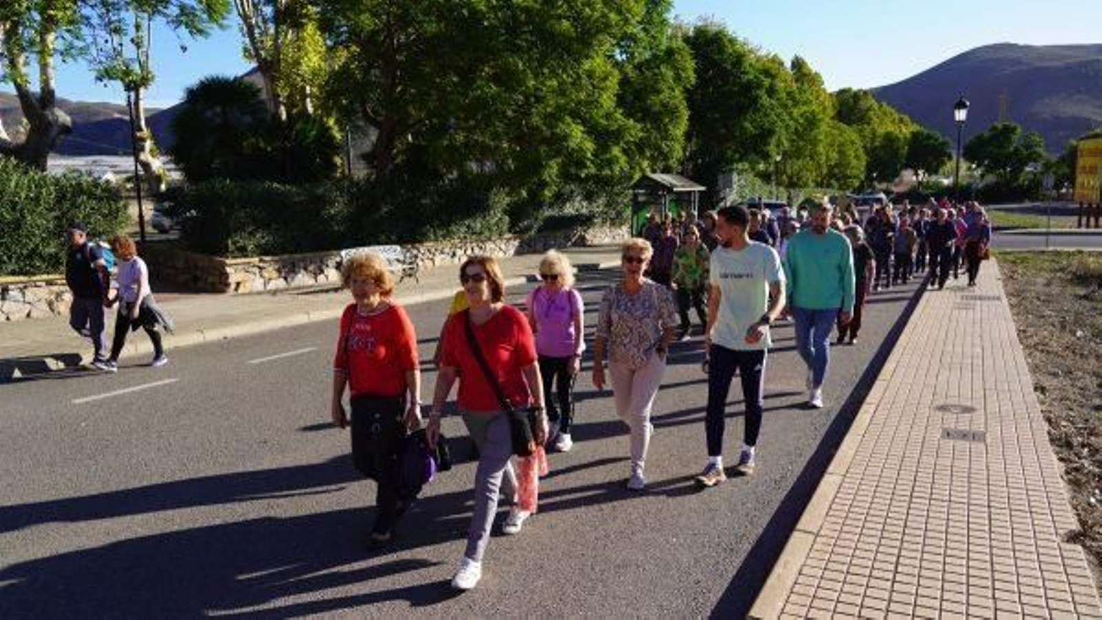 El programa ‘Cuidando mi salud mental’  llega a Los Cerrillos con caminata y merienda