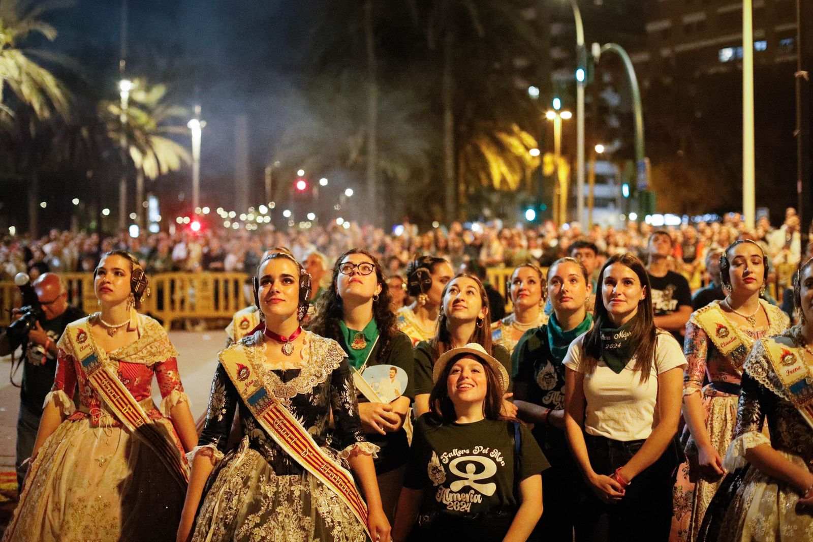 La cremá de las fallas cierra el ‘Fallers pel Món’ en imágenes