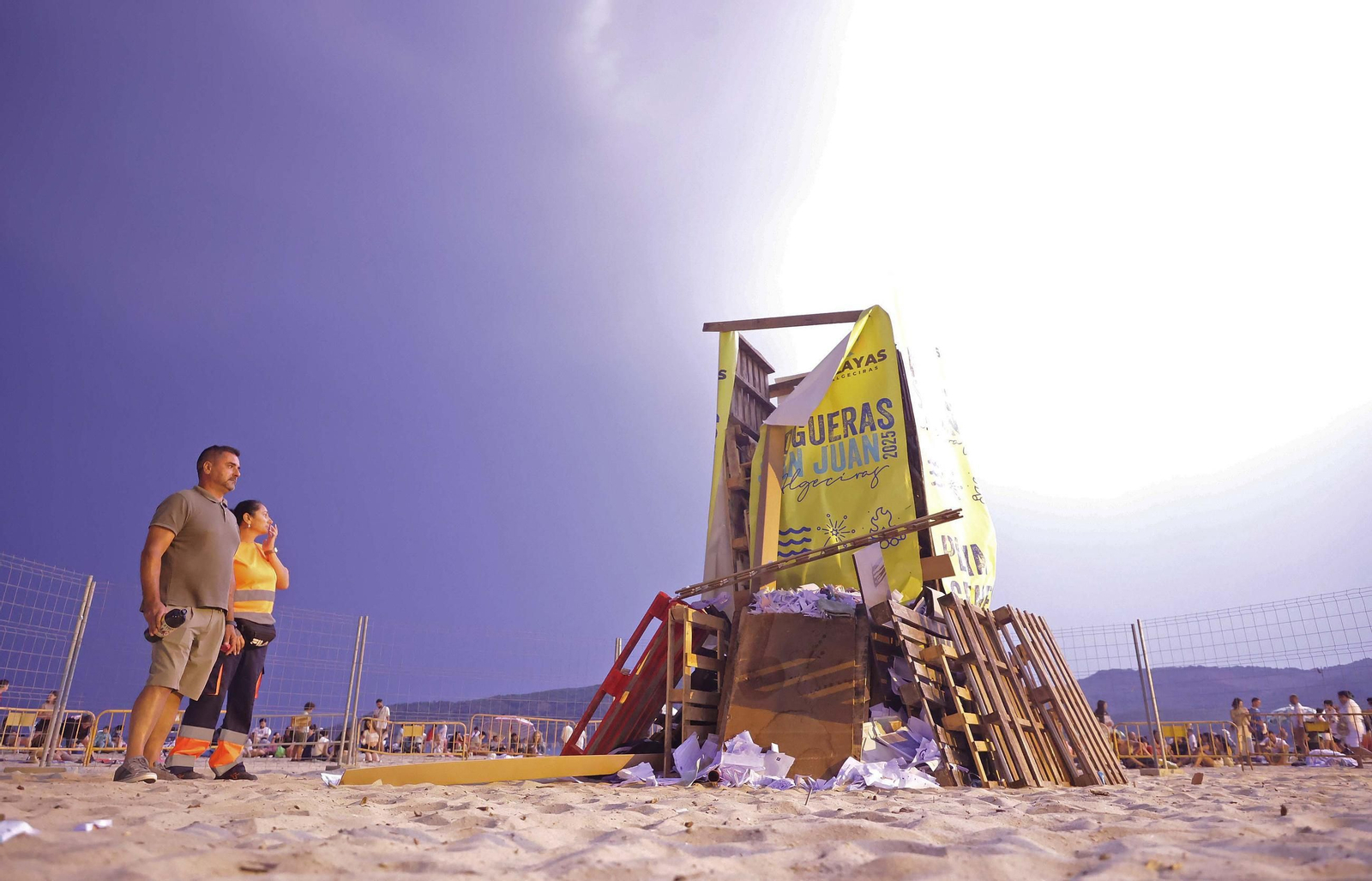 Fotos de la noche de San Juan en la playa de Getares de Algeciras