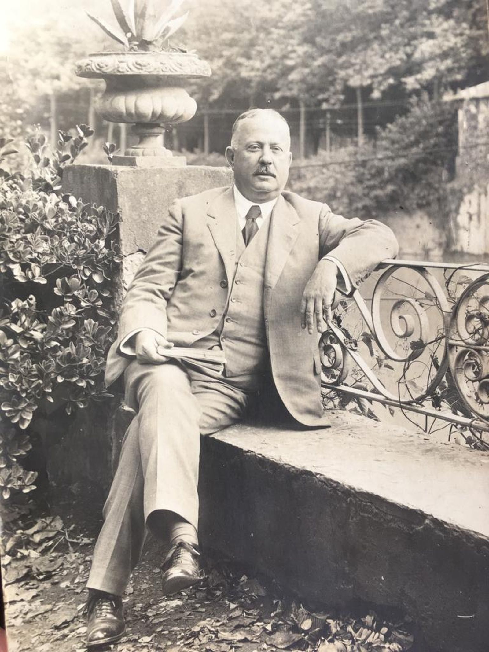 José Paredes, durante una de sus estancias en el Balneario de Cestona, donde solía ir con frecuencia.