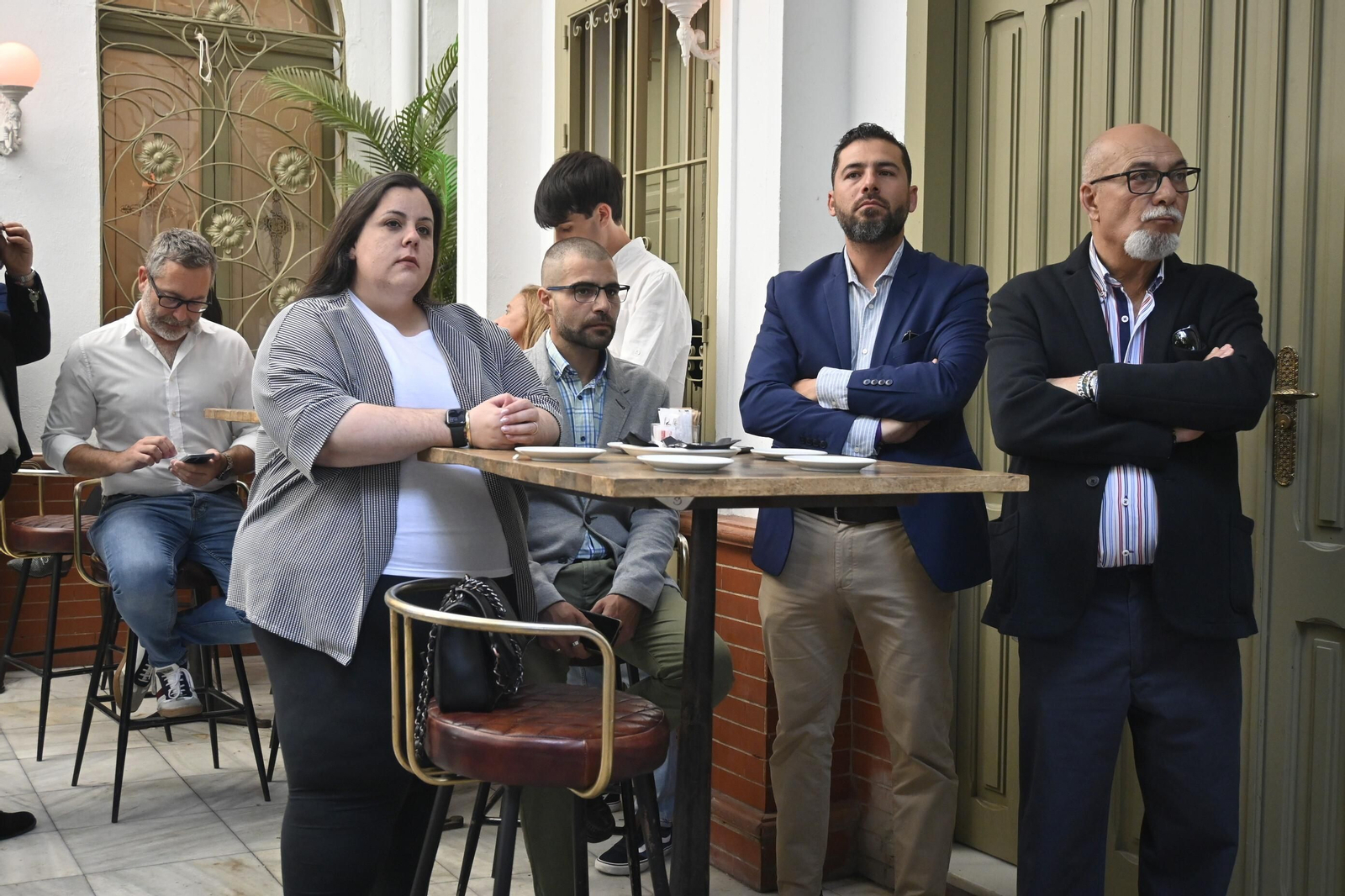Ambiente en la presentación de la Guía de la Semana Santa de Huelva, en imágenes
