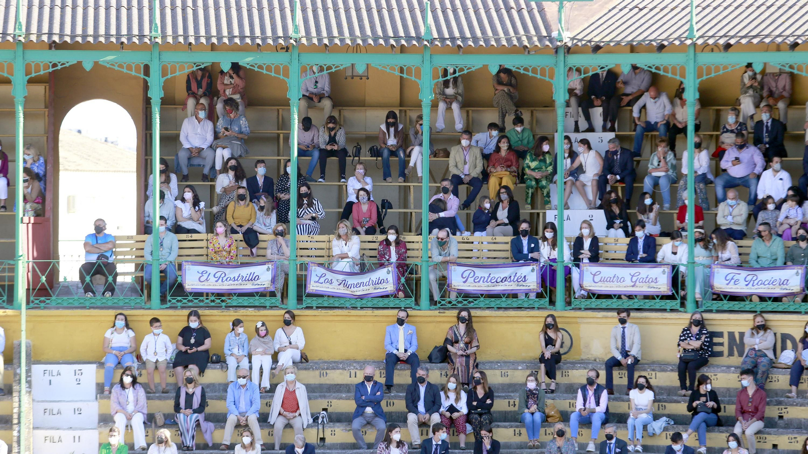 Imágenes de la Misa de Pentecostés en la Plaza de Toros de Jerez