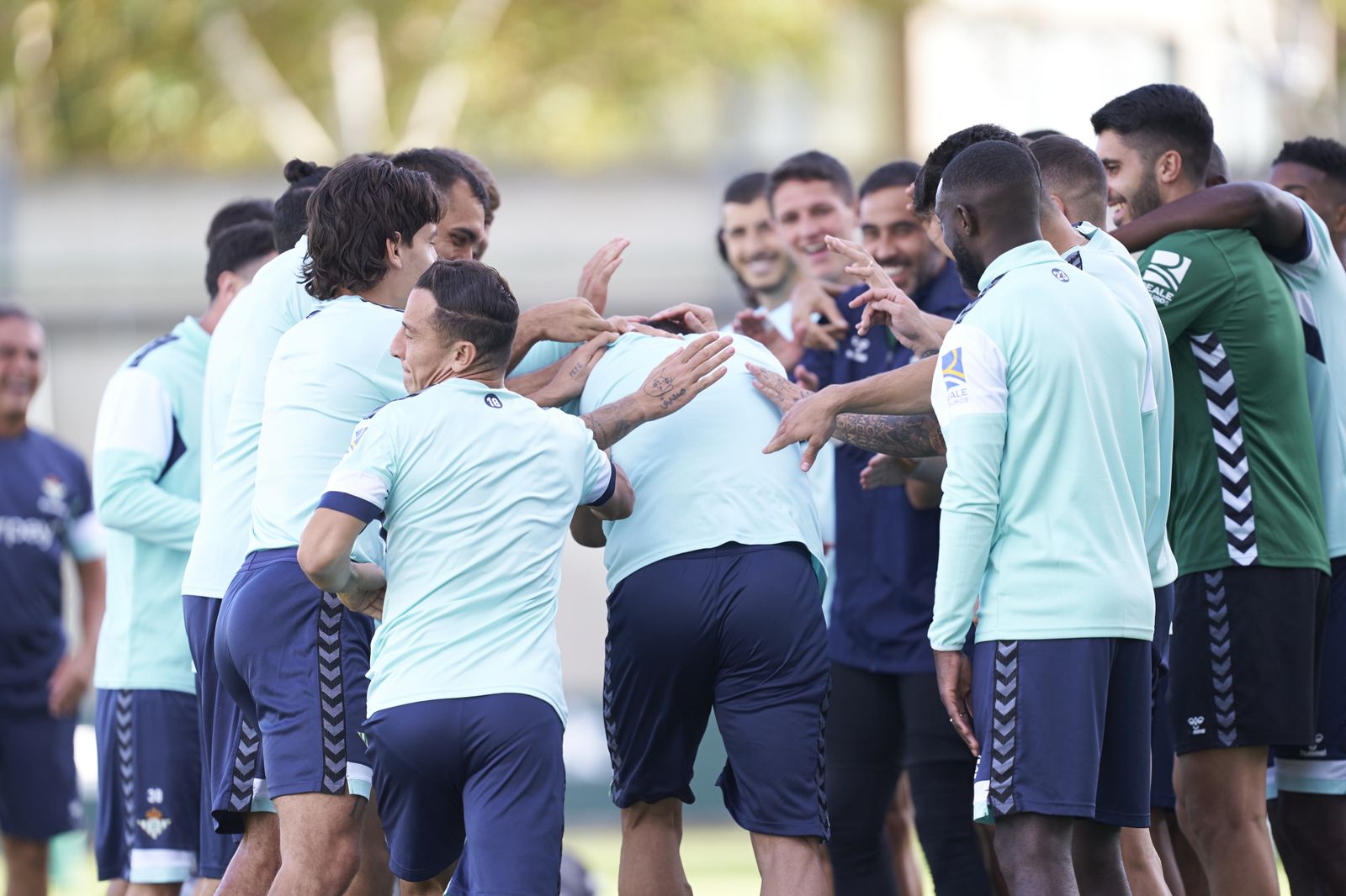El primer entrenamiento de Sokratis en el Betis.