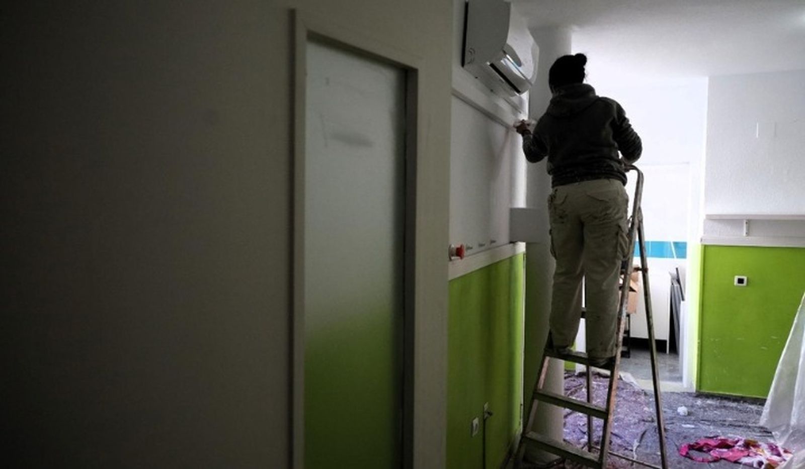 Trabajos de reparación de una de las viviendas recuperadas.