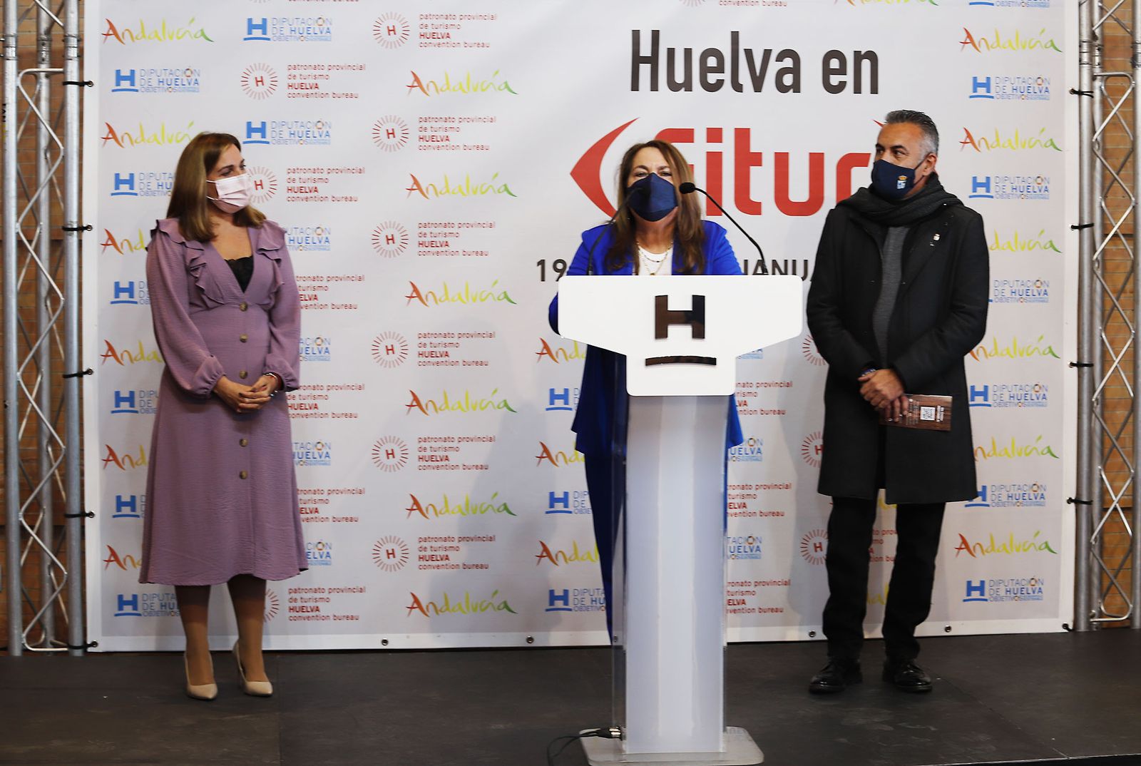 Imágenes de la presentación "Huelva en Fitur" en el foro Iberoamericano de la Rábida