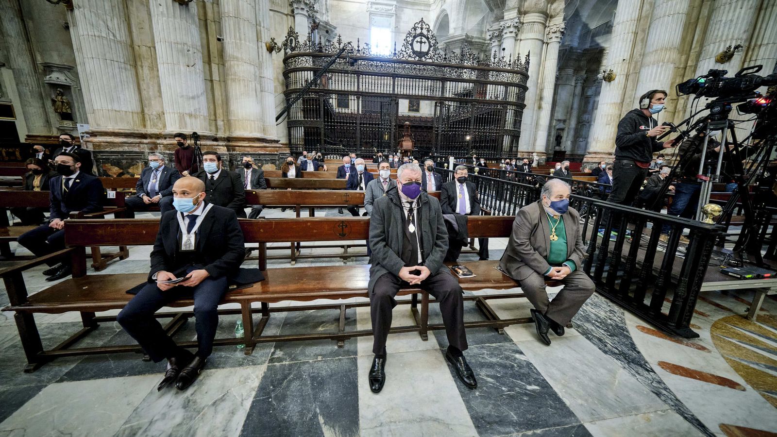 Vía Crucis de Piedad en el interior de La Catedral.