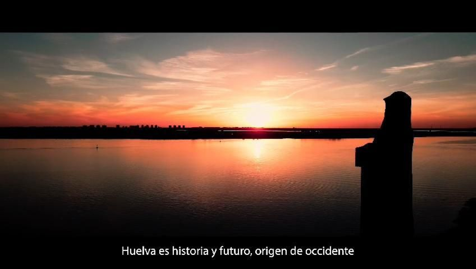 El emocionante vídeo de 'Huelva Original' proyectado en el autobús que recorre Andalucía