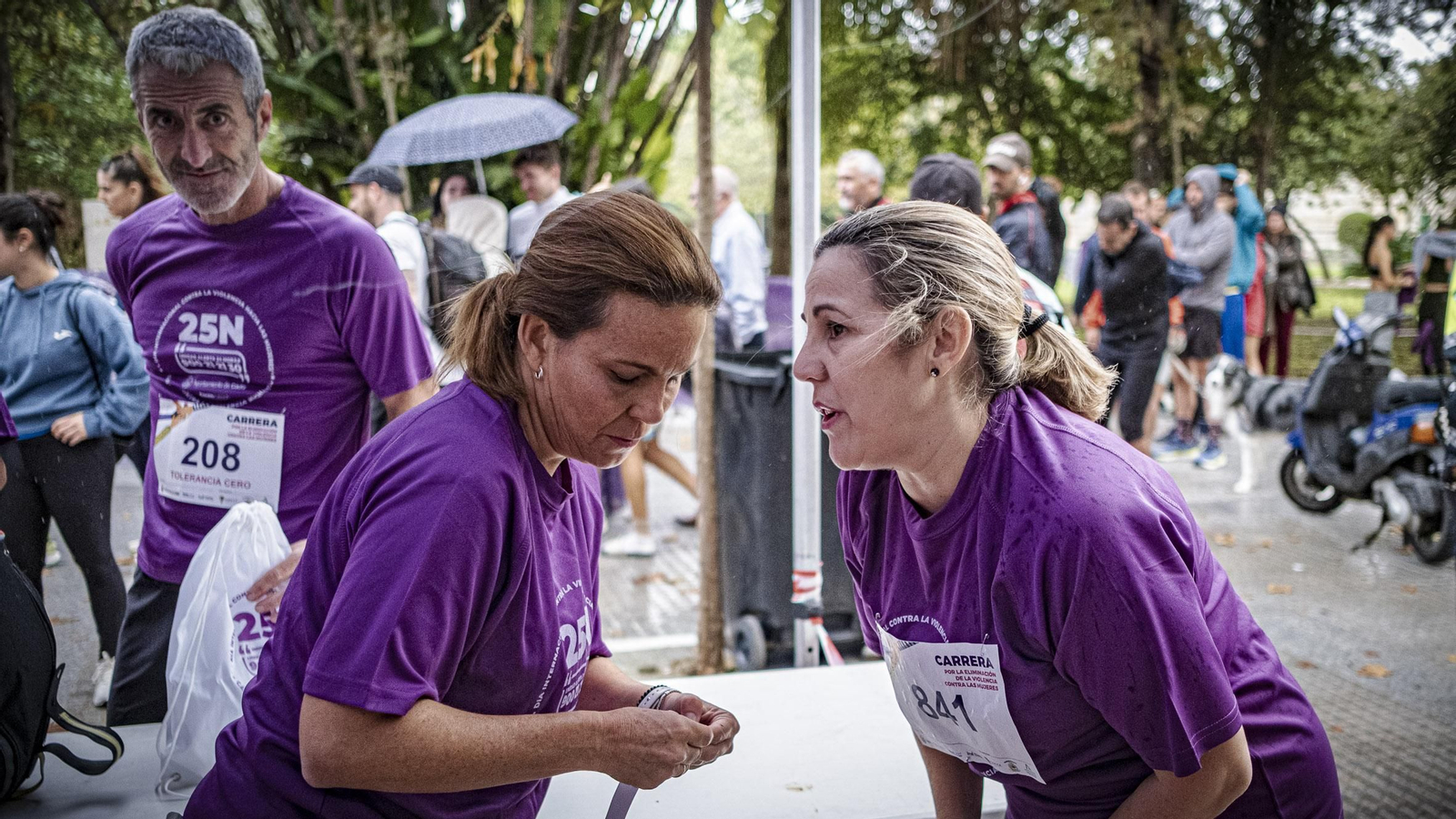 Búscate entre las imágenes de la III Carrera de Cádiz por la Eliminación de la Violencia contra las Mujeres
