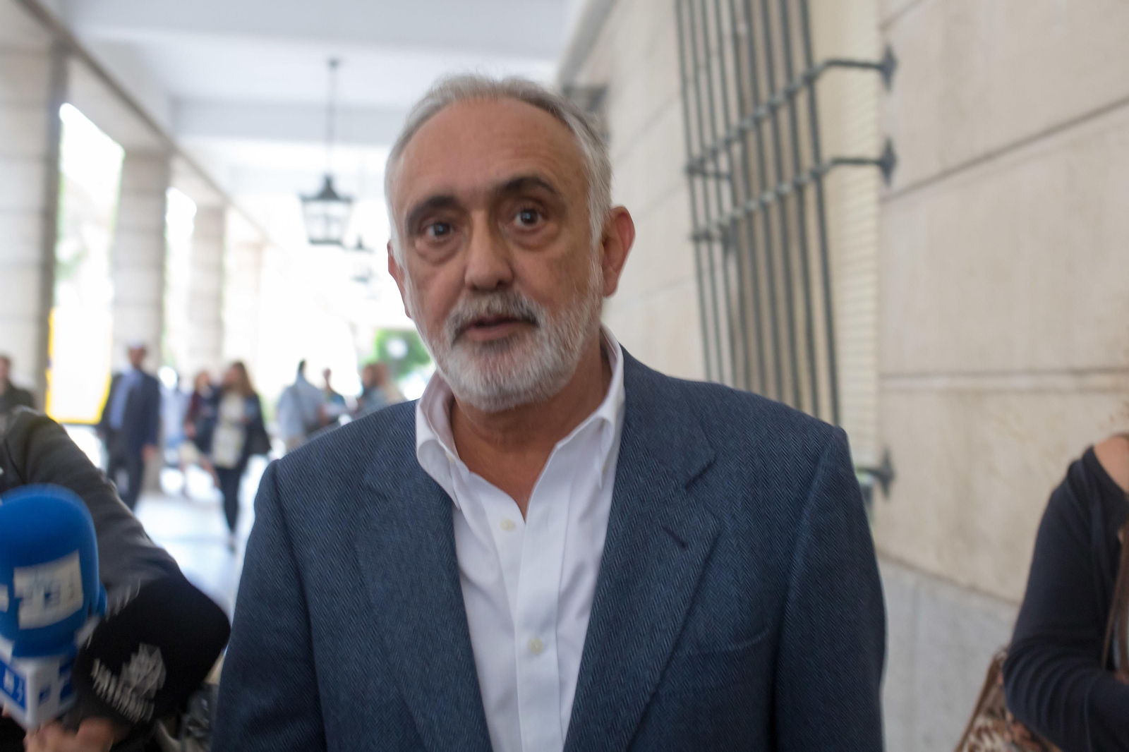 Anticorrupción pide que haya un solo juicio por el uso de las tarjetas de la Faffe