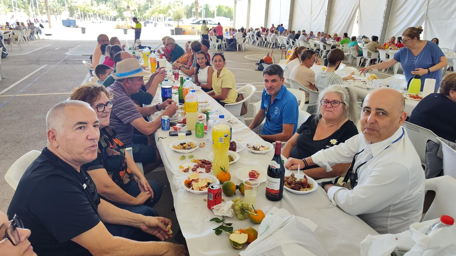 El alcalde, Domingo Fernández, no quiso perderse la jornada.