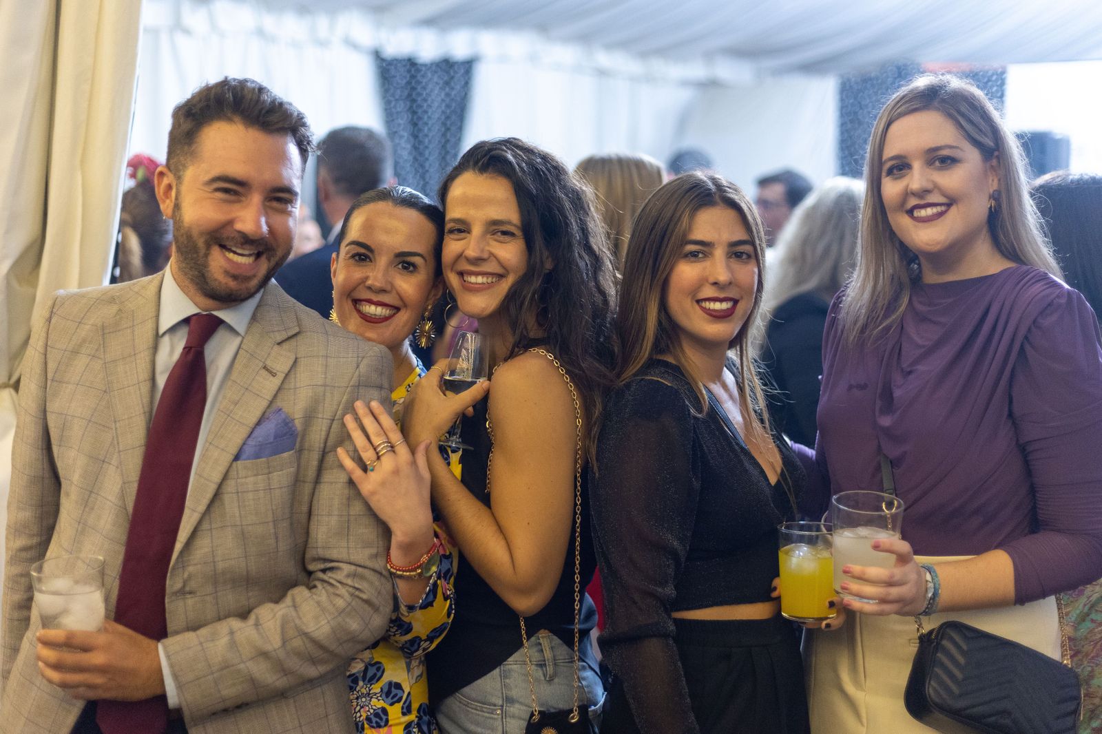 Feria del Caballo 2023: Imágenes del ambiente en la noche del sábado