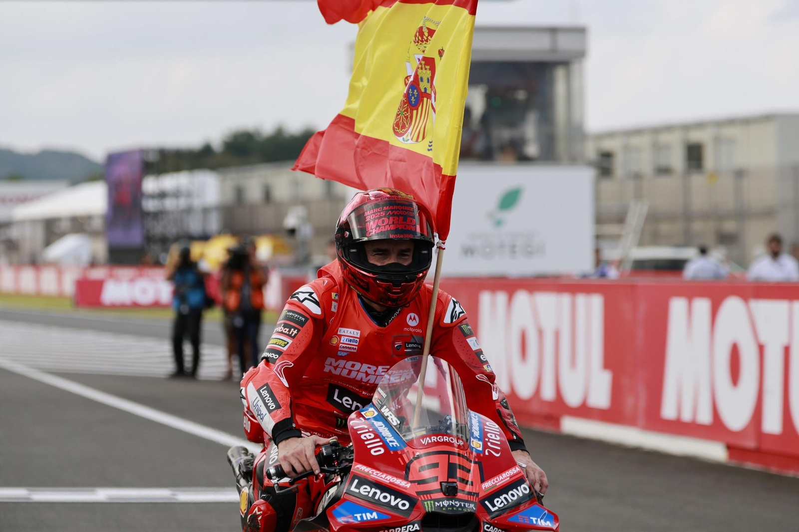 Las fotos del noveno título mundial de Marc Márquez