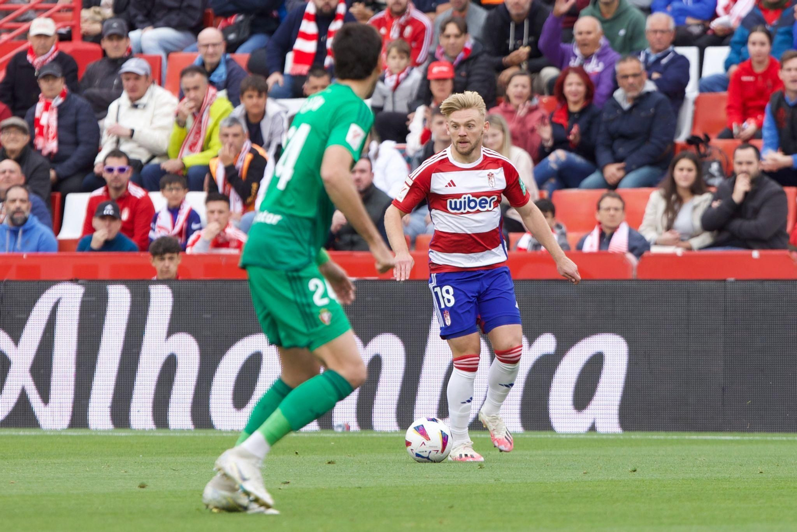 Jozwiak encara durante la primera mitad