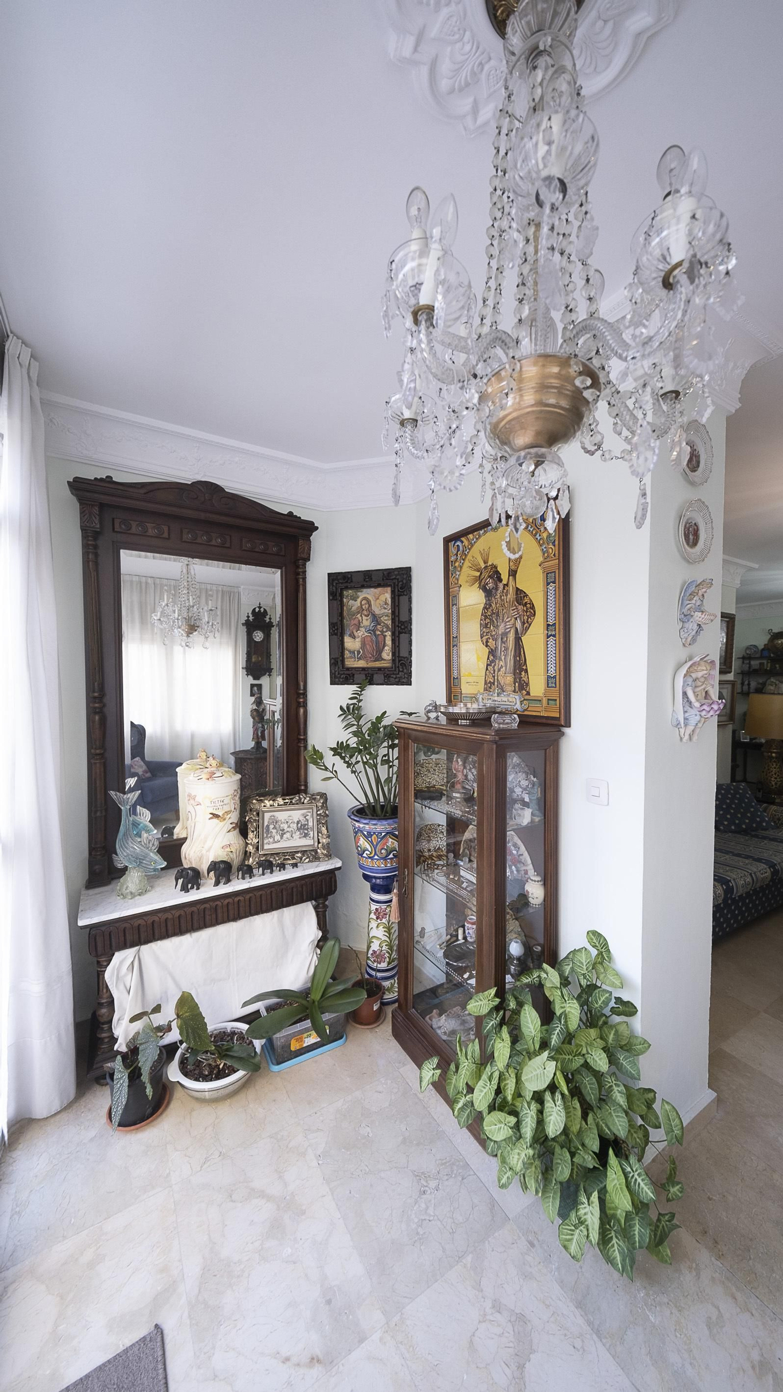 Interior de la casa: Calle Brasil