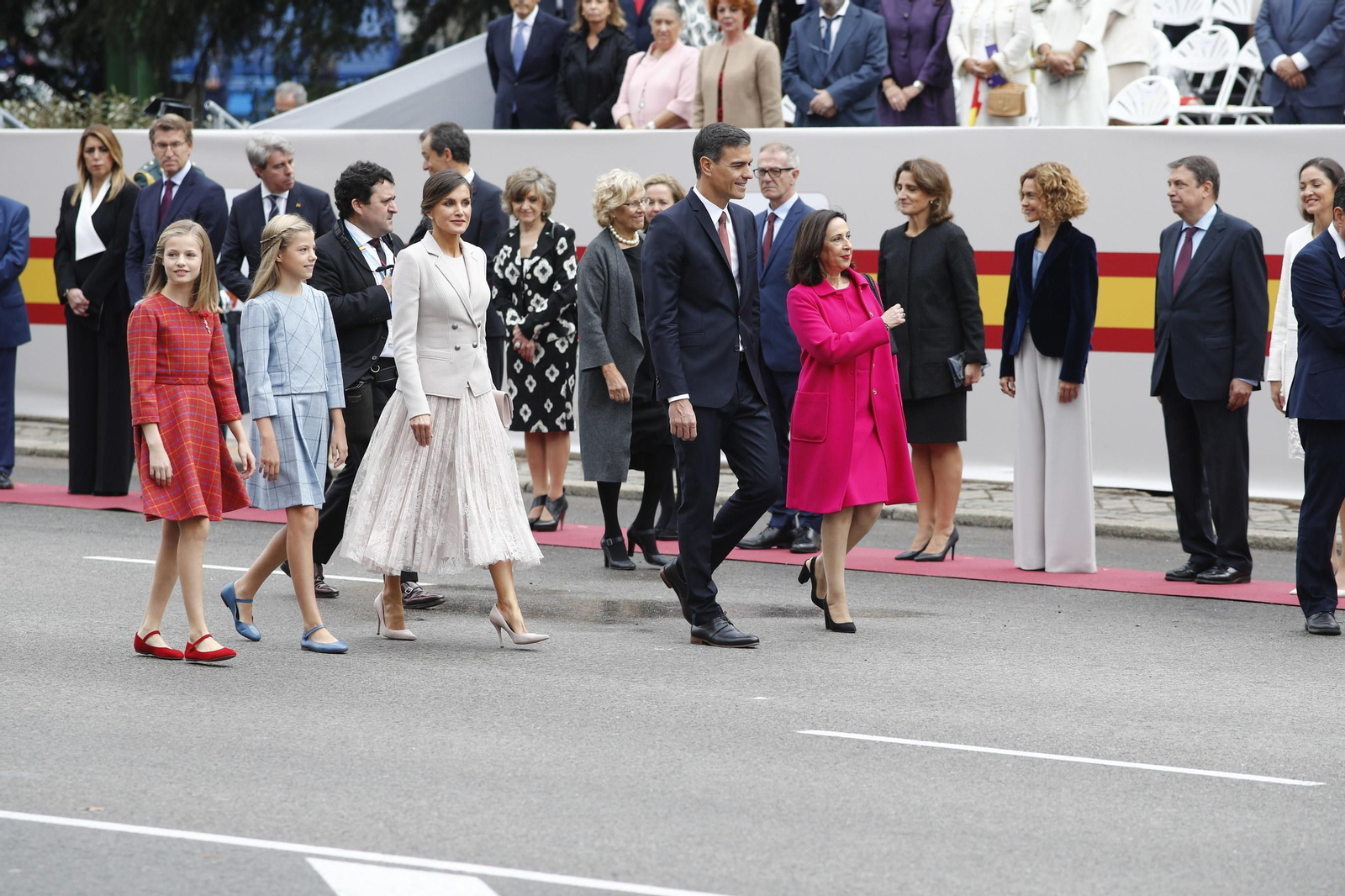 Abucheos a Sánchez en su primer desfile del 12 de octubre.