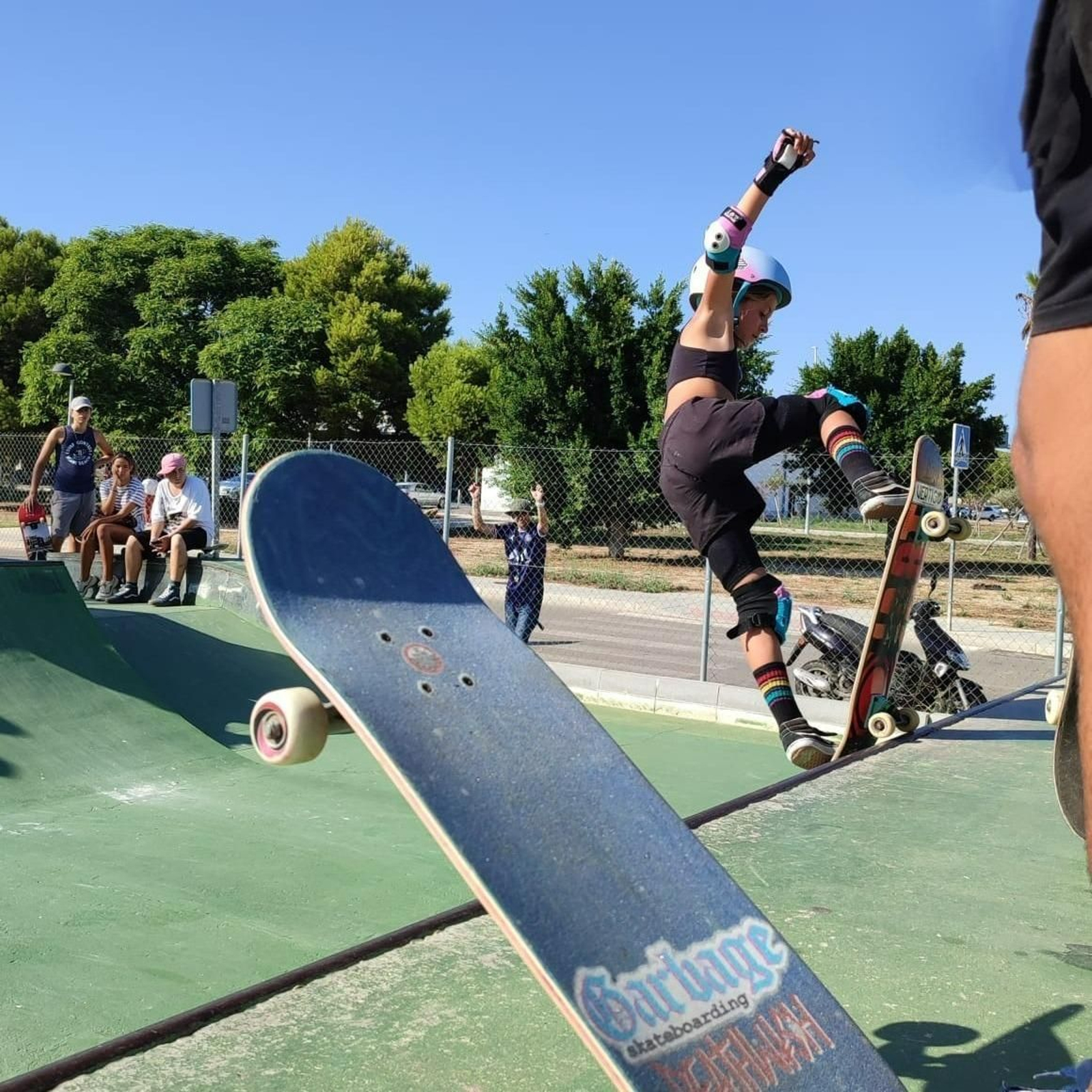 Una pequeña disfruta en la última edición del Skate Jam