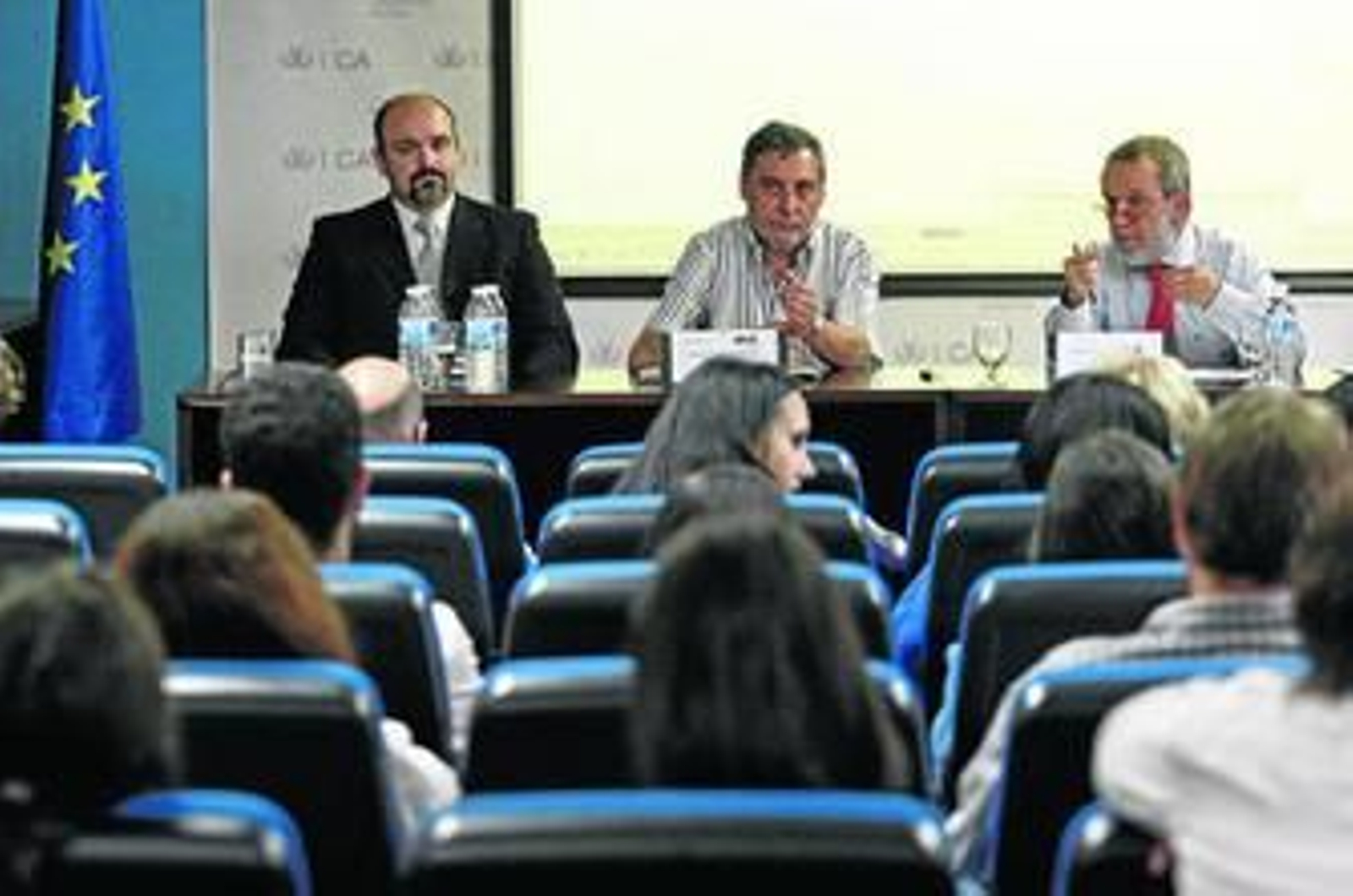 Domingo Briones, José Villahoz y Francisco Fernández Marugán, ayer en la Politécnica.