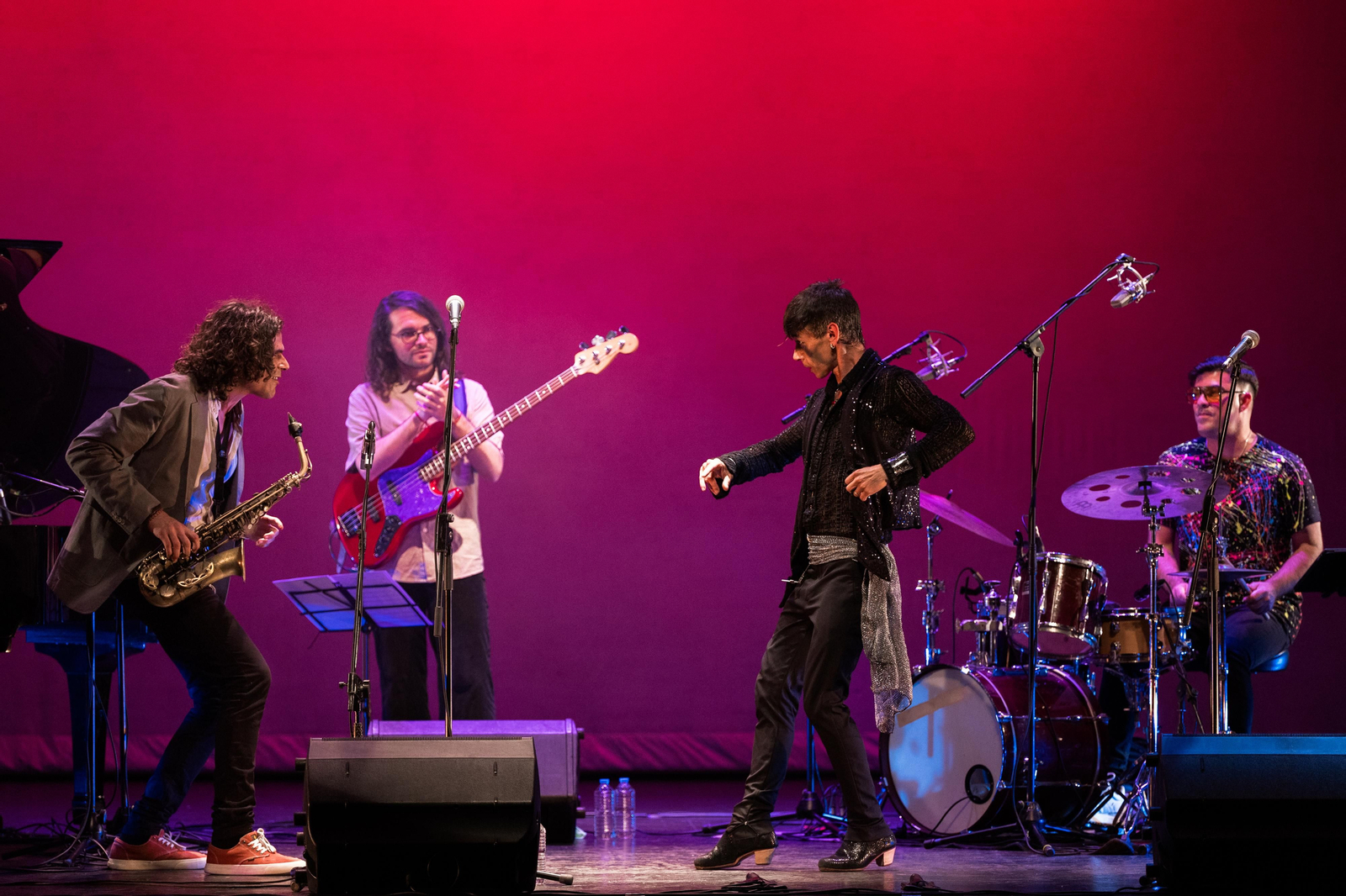 Antonio Lizana presenta su nuevo disco en el Teatro de las Cortes de San Fernando