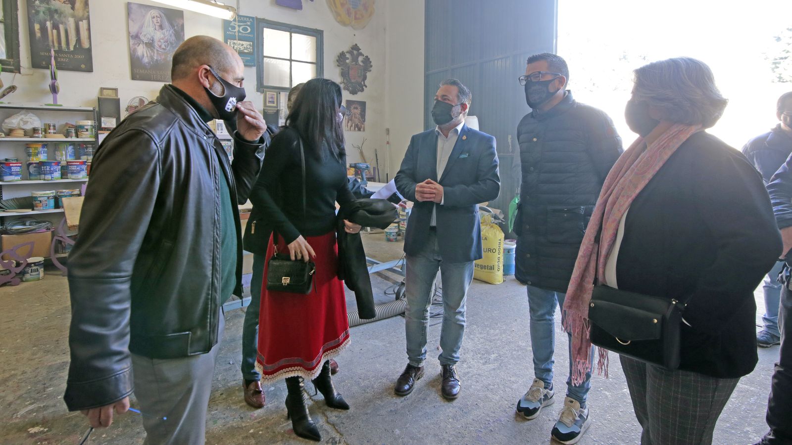 Visita de sus Majestades al taller de fiestas del ayuntamiento de Jerez