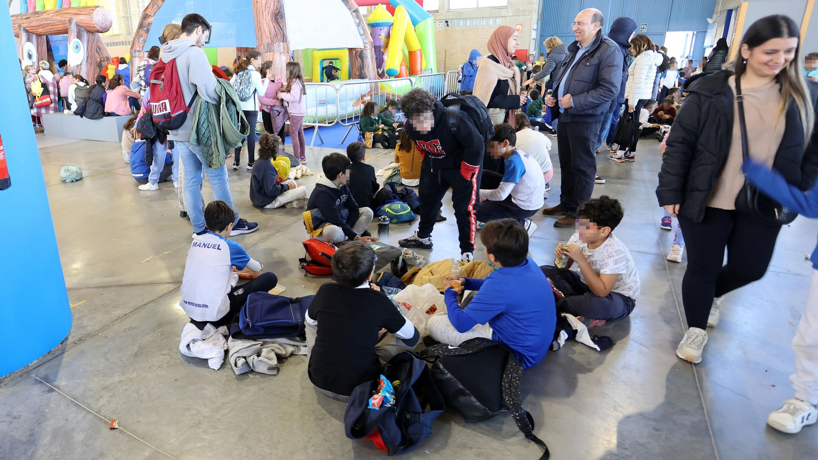 Imágenes del primer día de Juvelandia en Jerez