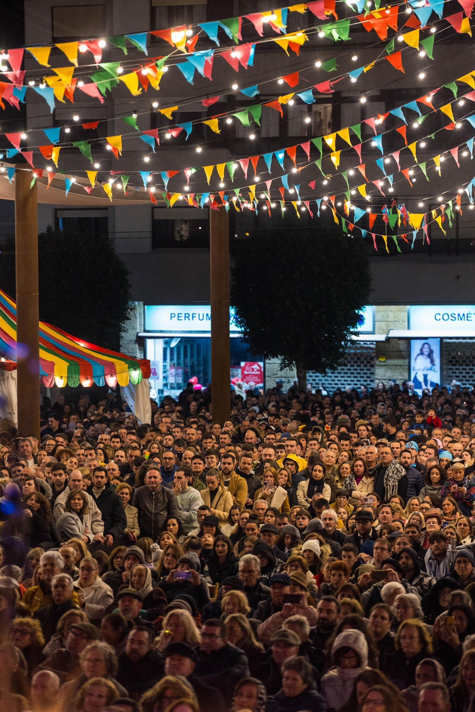 Gran Gala del Carnaval en San Fernando con el cuarteto del Gago y la comparsa de Martínez Ares