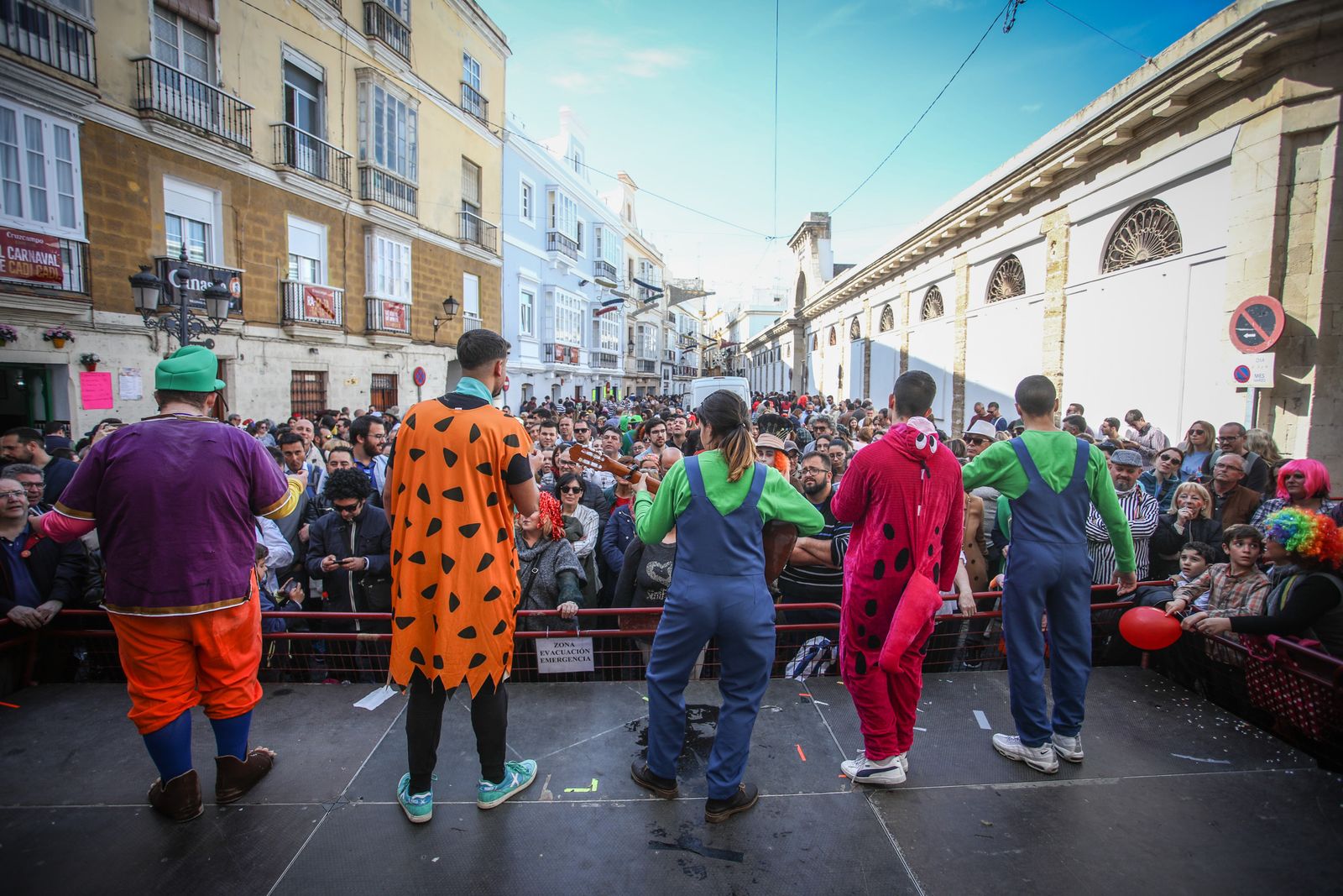 Batalla de coplas en el centro histórico