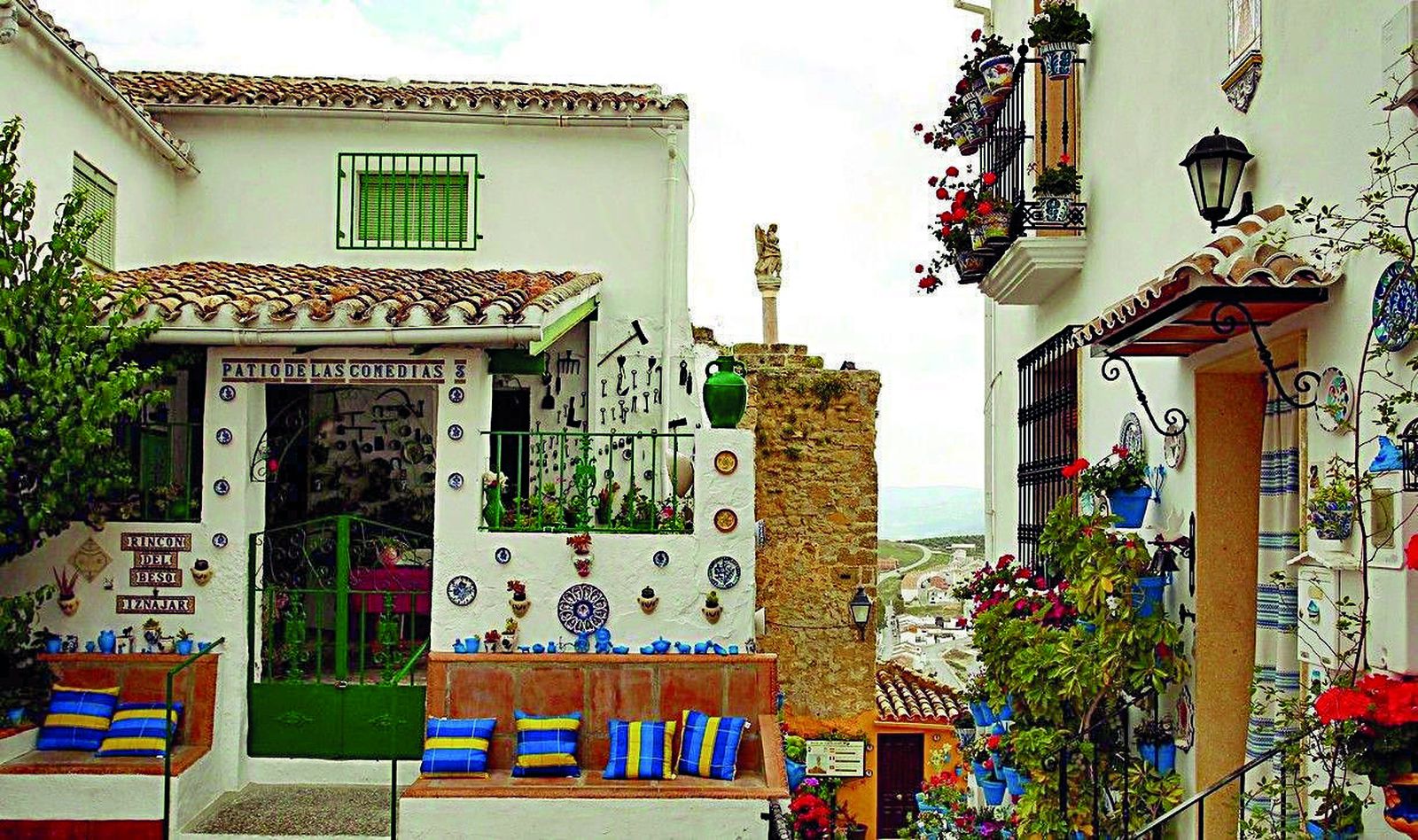 C/ Patio de las Comedias. Iznájar