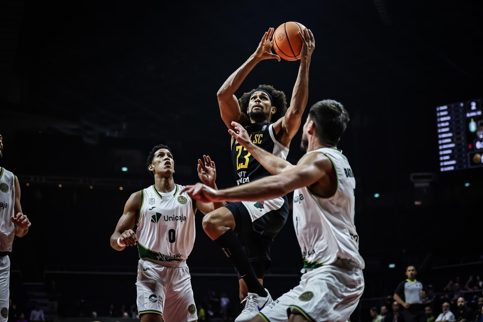 Las fotos del Unicaja - Al Ahli de la Copa Intercontinental de baloncesto