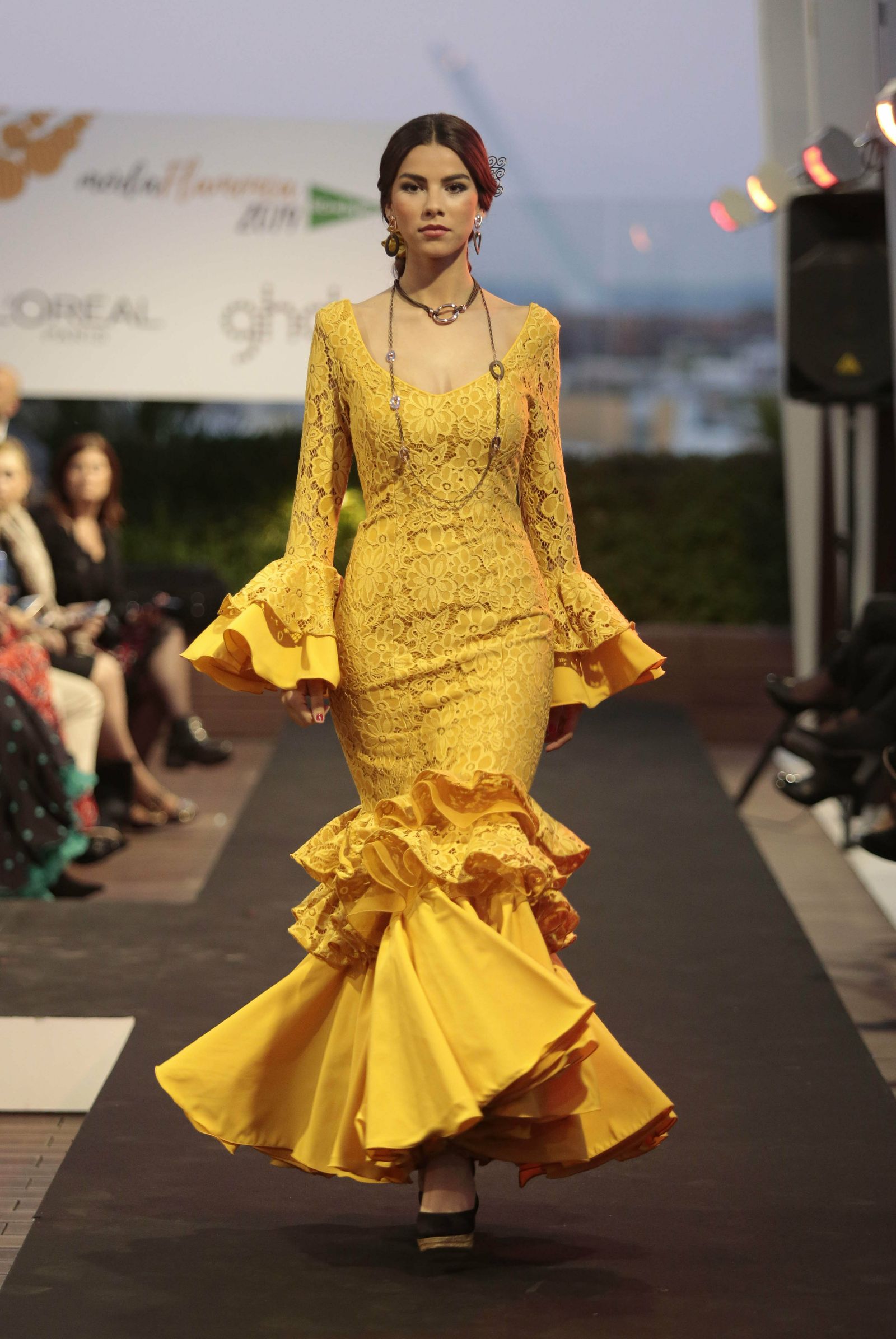 Diseño en color albero, el tono estrella esta primavera.