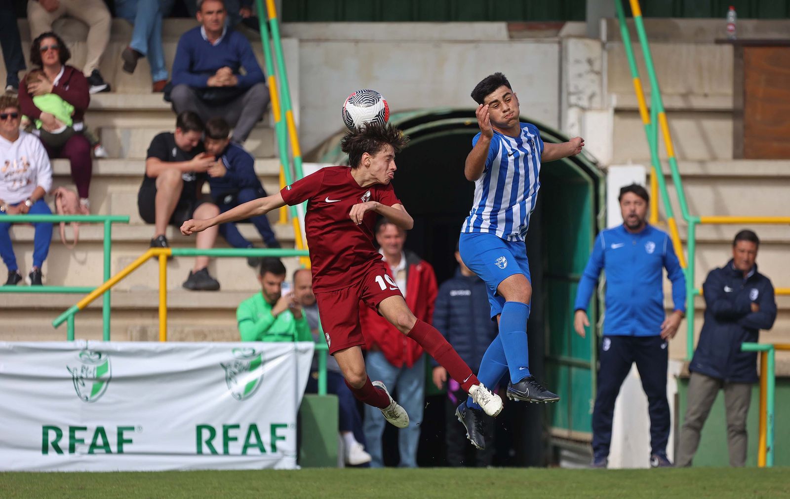 Imágenes de las finales de la Copa Andalucía infantil y cadete de fútbol en Los Barrios