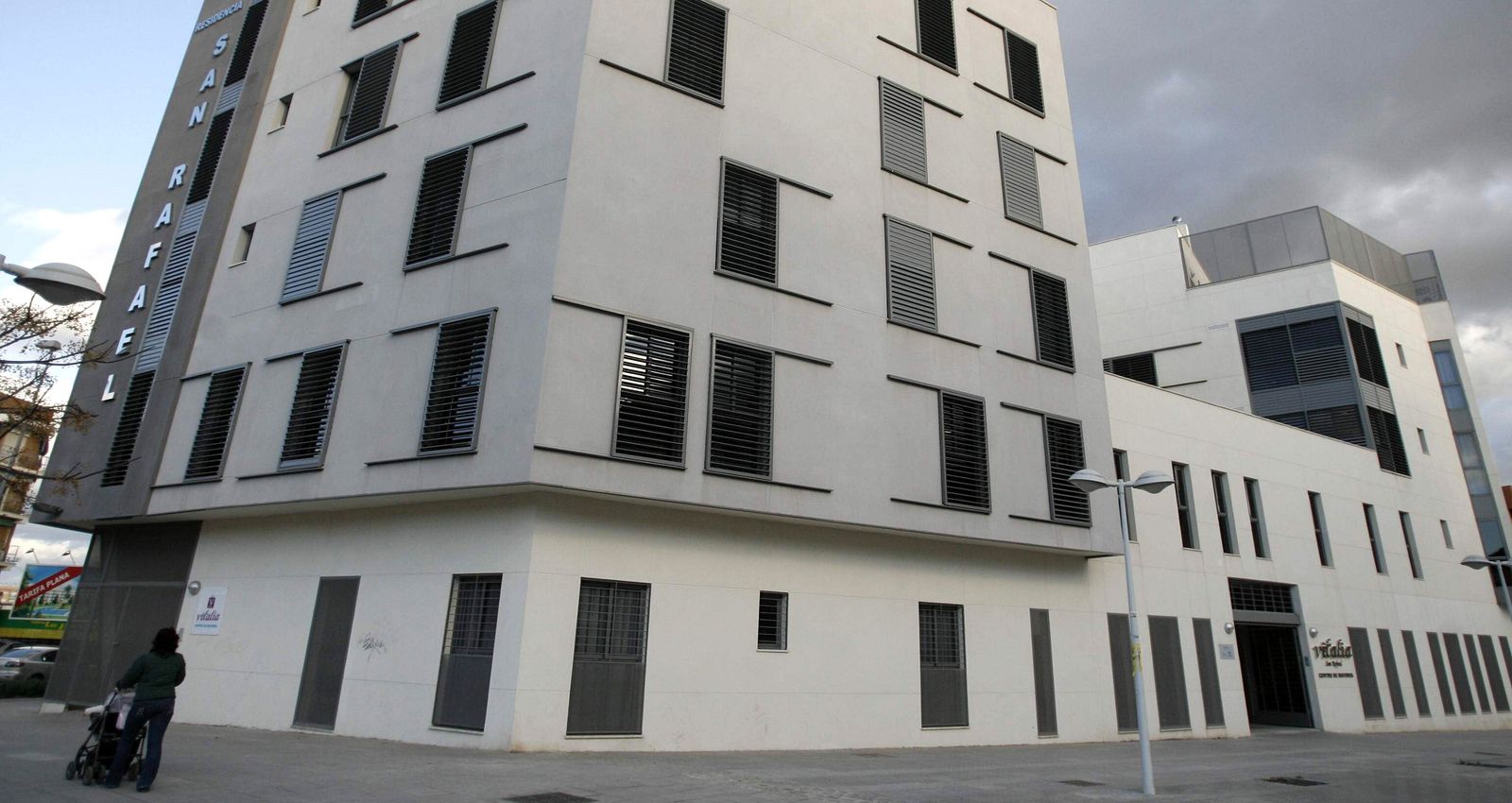 Fachada de la residencia Vitalia San Rafael de Córdoba capital.