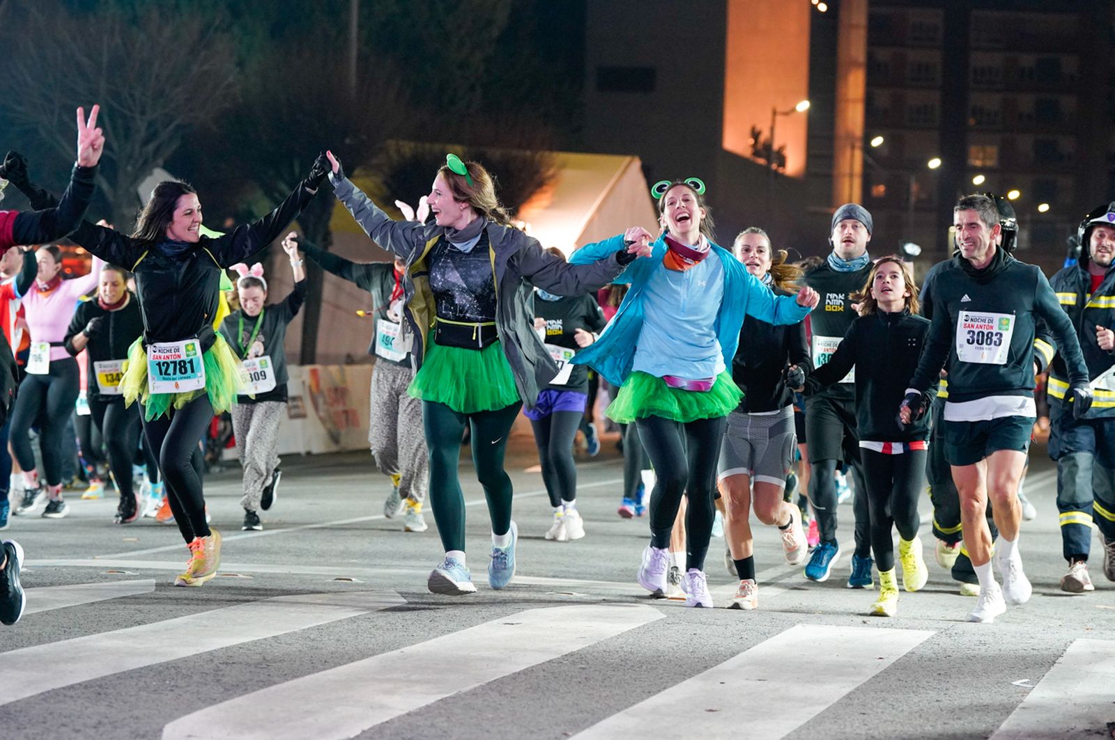 En imágenes: búscate en tu llegada a meta de la Carrera de San Antón 2026 (21)