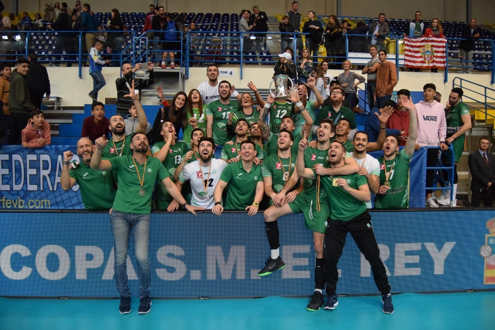 Unicaja Almería festeja su undécima Copa del Rey en Melilla tras derrotar al Teruel