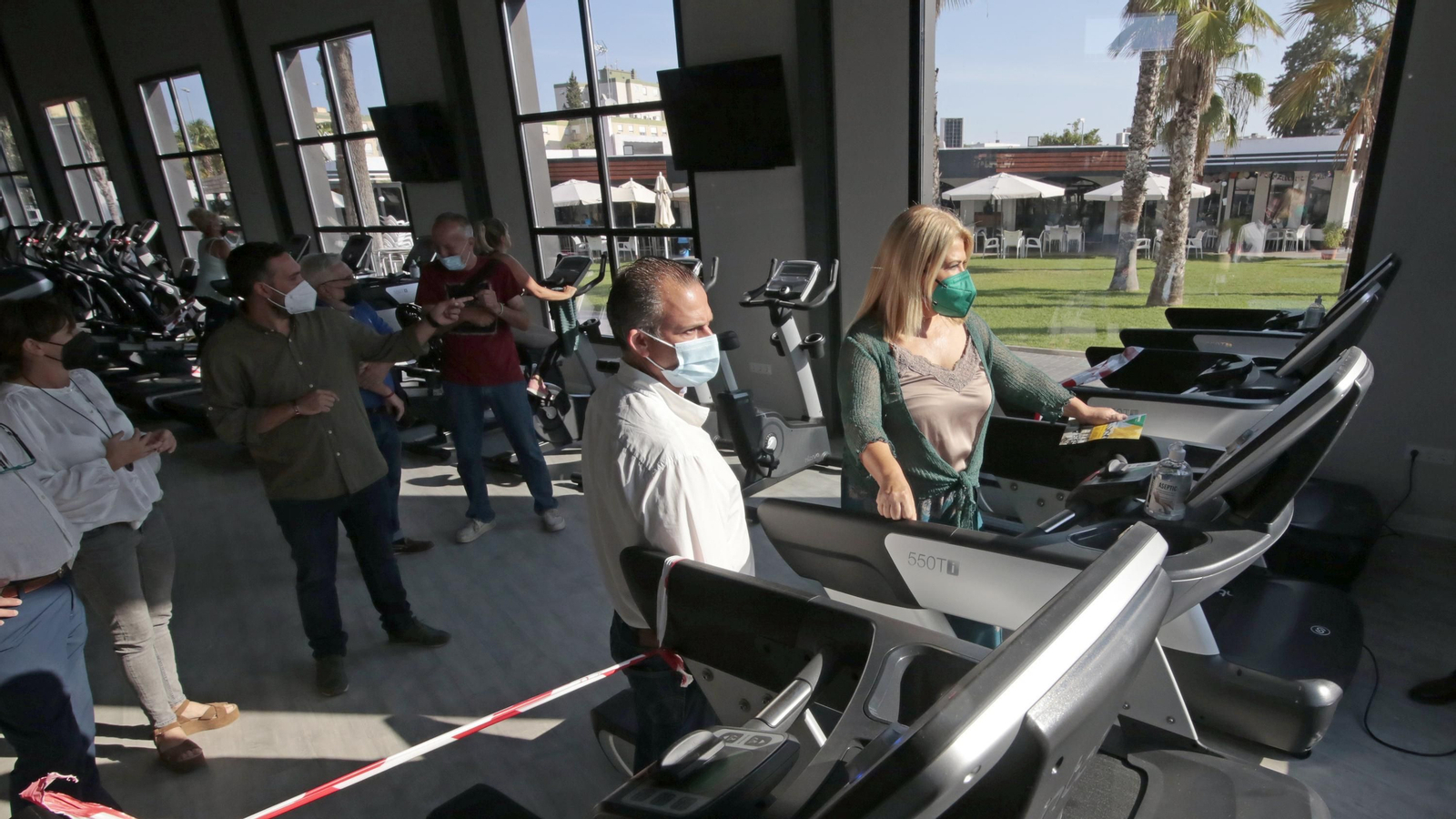 Alcaldesa visita Arena Fitness y Arena Village