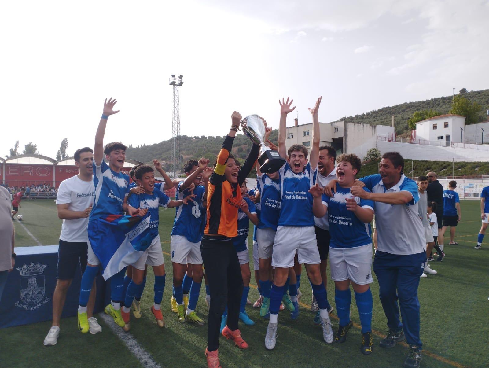 En imágenes: los campeones de la Copa Diputación 2025 de fútbol 7, fútbol 11 y fútbol sala