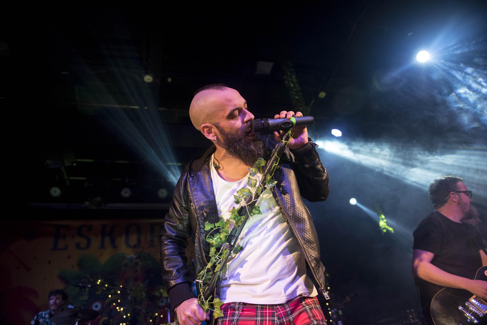 Cumbia caníbalde dientes afilados