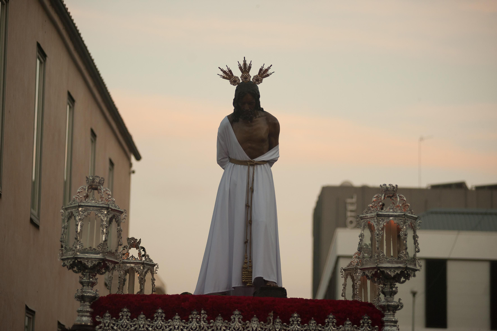 Las fotos de la Estrella en el Martes Santo en Málaga
